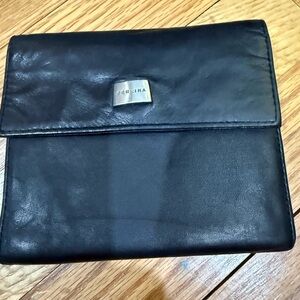 Perlina Black Leather Woman’s Wallet